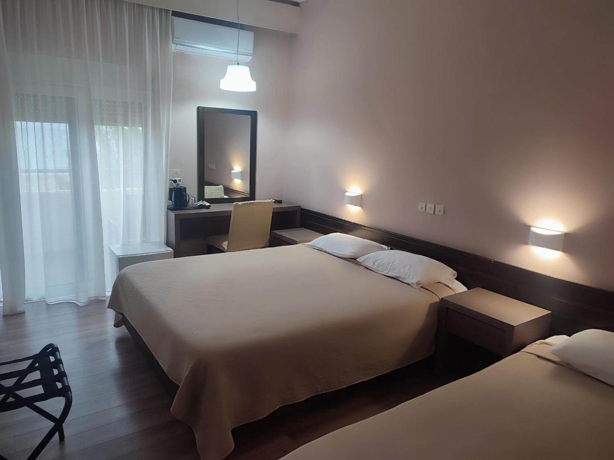 Plaza Hotel أليكسانثيربوليس المظهر الخارجي الصورة